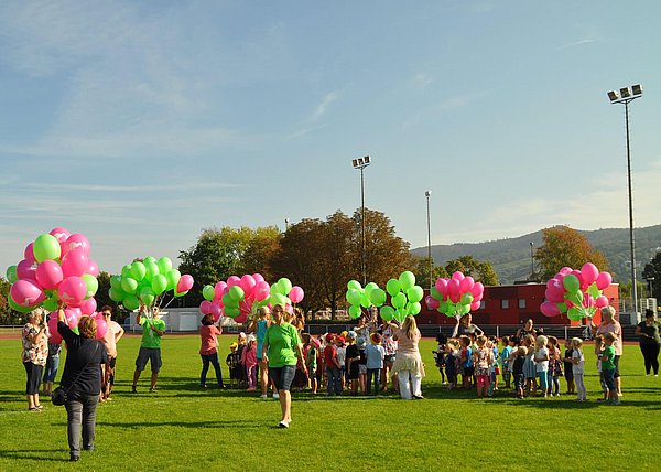 Luftballons gegen Kinderkrebs